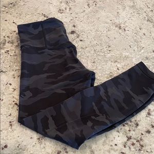 Athleta Elation Camo 7/8 Tight